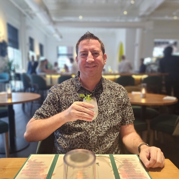 Meet your Posher, Jeff - Picture 2 of 2